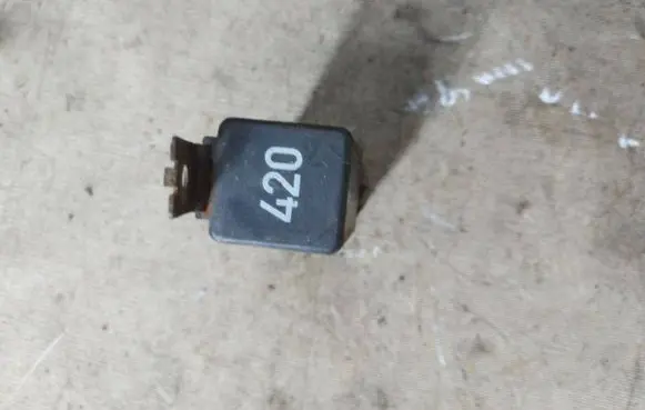 Volkswagen Sharan Coolant fan relay 7M0919506A 899253000 98VW8C616AA