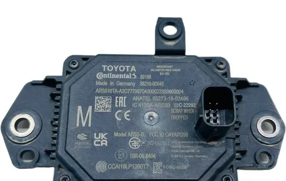 Toyota Yaris XP210 Distronic sensor radar 882100D040