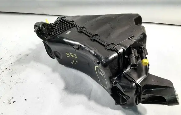 Ford Transit - Tourneo Connect AdBlue liquid reservoir 5R3131877E