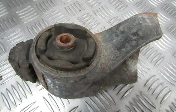 Mazda 626 Engine mount bracket ge4t39040