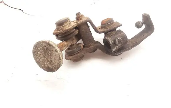 Audi 80 90 B2 Gear shift rod 823711593B