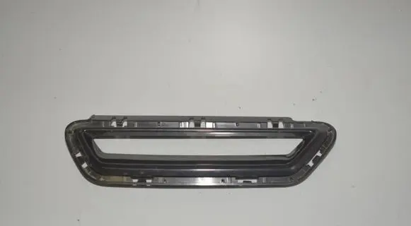 BMW i4 Front bumper lower grill 7947065 51117947065