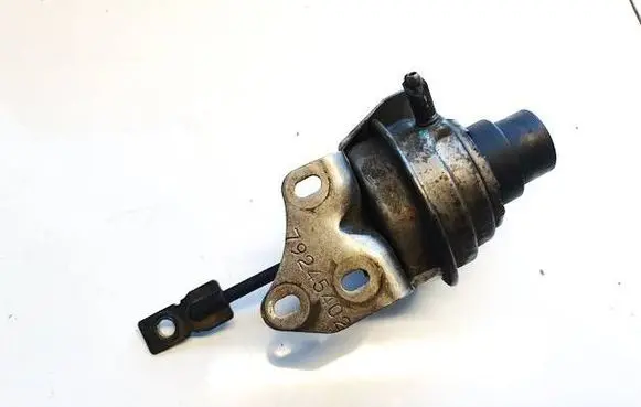 Skoda Octavia Mk2 (1Z) Turbine electric control actuator 79245402