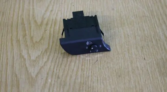 Audi A4 S4 B6 8E 8H Headlight level height control switch 8E2919094