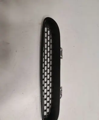 Dodge Challenger Bonnet/hood grill 68184348