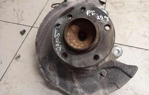 BMW 3 E90 E91 Front wheel hub spindle knuckle 