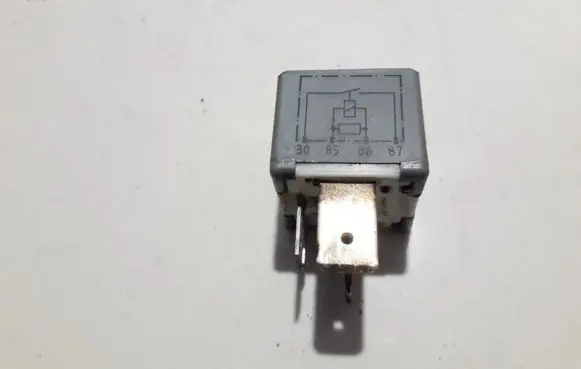 Ford Galaxy Other relay 899568 357911253