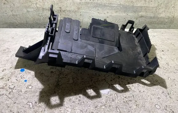 Ford Edge II Fuse box set DG9T14A301AD G2811