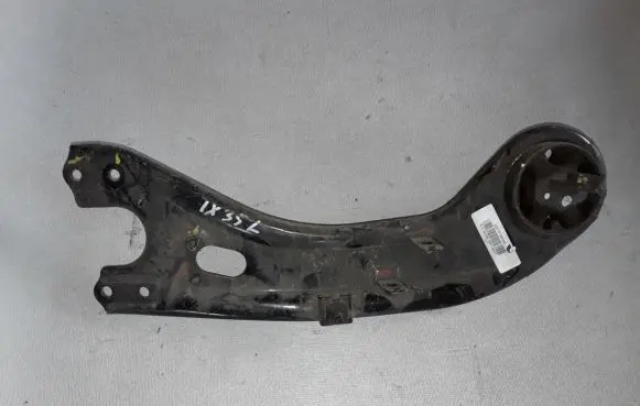 Hyundai ix35 Rear upper control arm/wishbone 552703W050