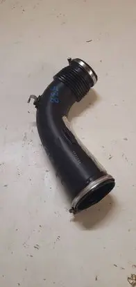 BMW X6 F16 Turbo air intake inlet pipe/hose 8512381 70529005 13718512381