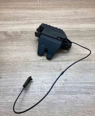 BMW 3 E90 E91 Tailgate/trunk/boot lock/catch/latch 7840617 7187663