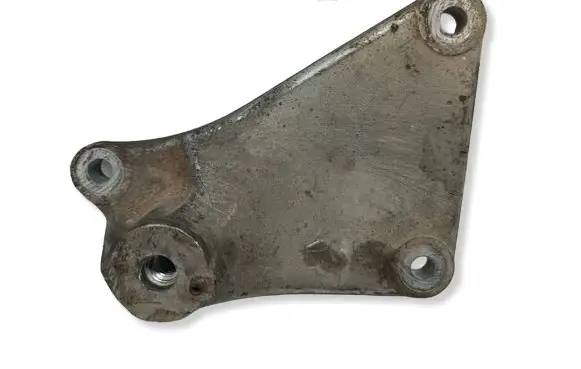Mercedes-Benz A W168 Engine mounting bracket A6682230104 6682230104