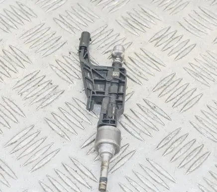 BMW X1 F48 F49 Fuel injector 0261500437 8656548
