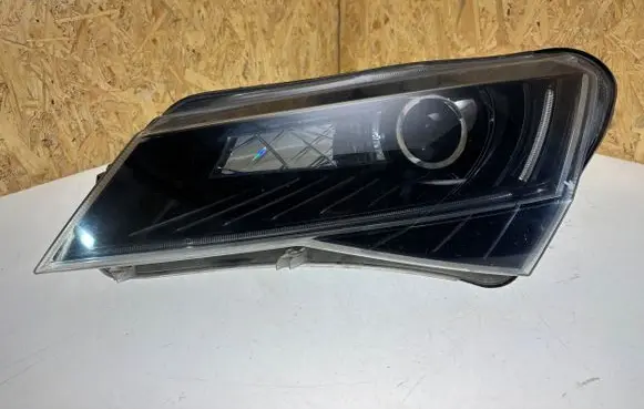 Skoda Superb B8 (3V) Headlight/headlamp 3V1941015A 3751715