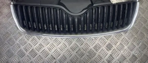 Skoda Roomster (5J) Front grill 5J0853668A 5J0853607