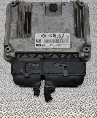 Volkswagen Golf Plus Engine control unit/module 0281013283 03G906021LP