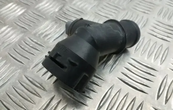 Audi A3 S3 A3 Sportback 8P Engine coolant pipe/hose 1K0122291AD