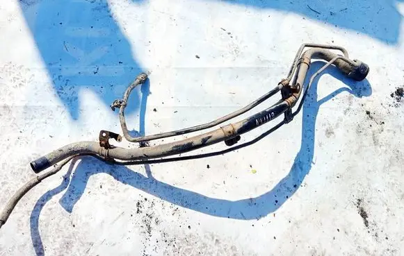 Toyota RAV 4 (XA30) Fuel tank filler neck pipe 