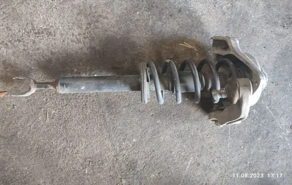 Audi A6 S6 C6 4F Front shock absorber with coil spring 4F0413031