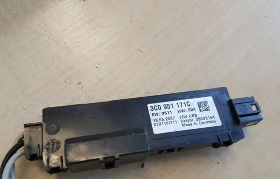 Volkswagen PASSAT B6 Other control units/modules 3c0951171c