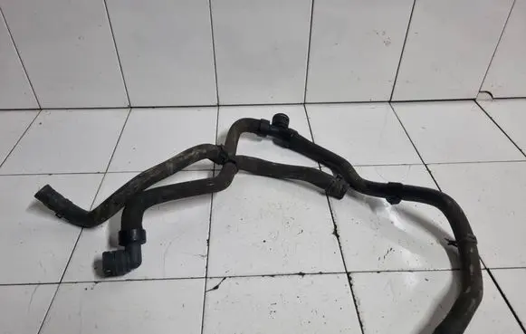 Opel Astra J Coolant pipe/hose 