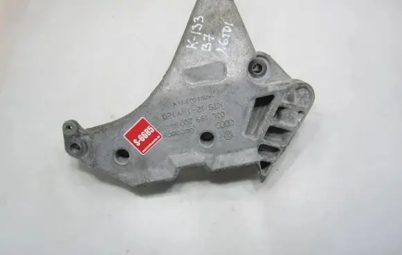 Volkswagen PASSAT B7 Engine mounting bracket 03L199207 KTS121V120