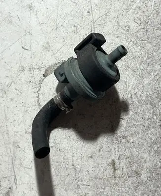 Volkswagen Polo III 6N 6N2 6NF Valve vacuum 054133459B