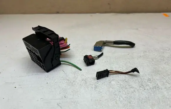 BMW 3 E90 E91 Sound system wiring loom 