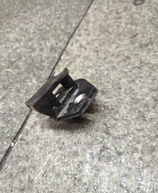BMW 5 E39 Front door lock loop/hook striker 8176350