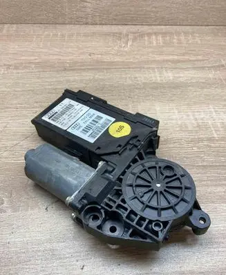 Audi A8 S8 D3 4E Front door window regulator motor 4E1959801 4E1910802