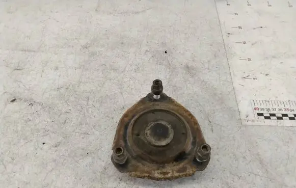 Toyota RAV 4 (XA20) Front upper strut mount 