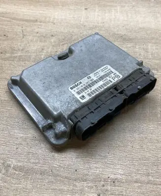 Opel Astra G Engine control unit/module ECU 24417167 0281010267