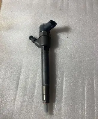 Volvo S60 Fuel injector 0445110251 30750283