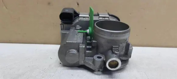 Audi A1 Throttle body valve 04C133062C