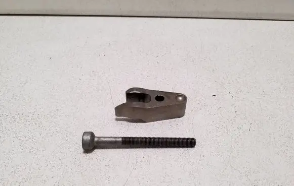Mercedes-Benz CLS C218 X218 Fuel Injector clamp holder A6510160438