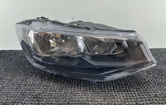 Volkswagen Caddy Headlight/headlamp 2K8941006B