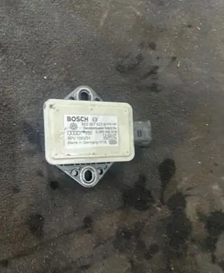 Audi A6 S6 C6 4F ESP acceleration yaw rate sensor 8E0907637B 0265005618