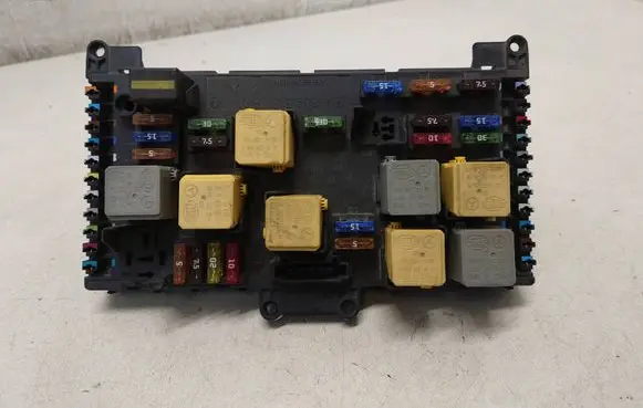 Mercedes-Benz Vito Viano W639 SAM control unit A6399000800 A6395450801 6399000800