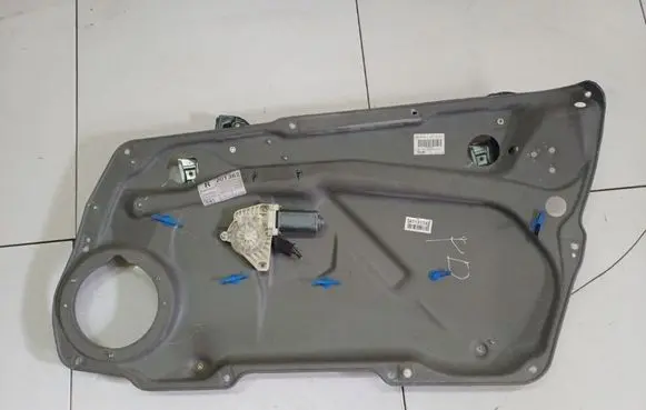 Mercedes-Benz A W169 Sliding door window regulator with motor A1697201879