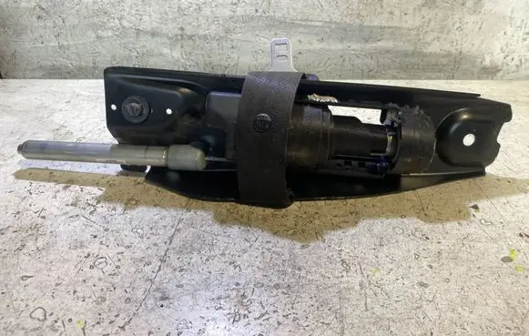 Volvo V70 Front seatbelt 606936510D 06260018 8590C12A