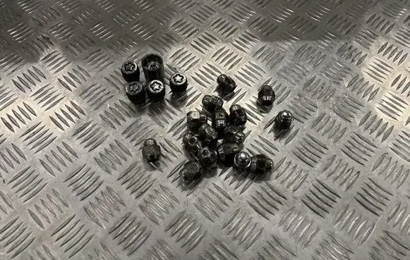 Hyundai Tucson TL Anti-theft wheel nuts and lock PU15245