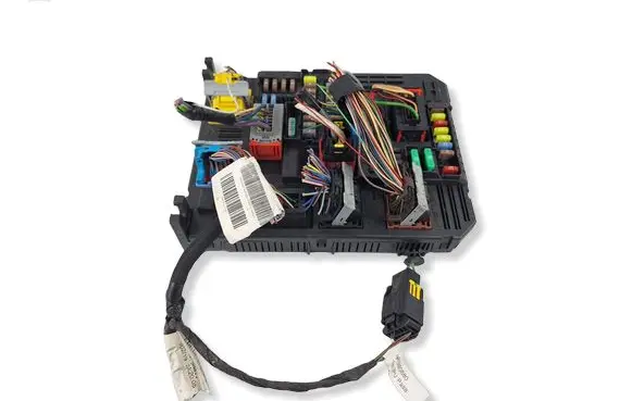 Citroen C3 Fuse module 9830790580 9830680780 983079058000