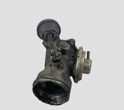 Volkswagen Touran I EGR valve 03G129637