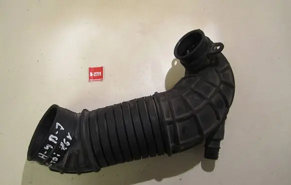 Audi A4 S4 B7 8E 8H Intercooler hose/pipe 8E0129615J