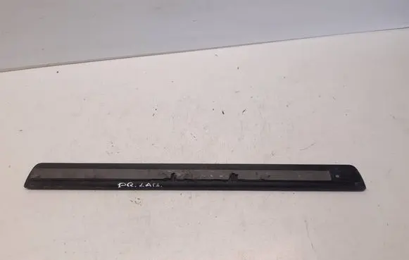 Volvo XC70 Sill/side skirt trim 8659960