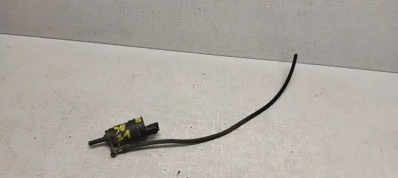 Nissan Almera N16 Windscreen/windshield washer pump 431079