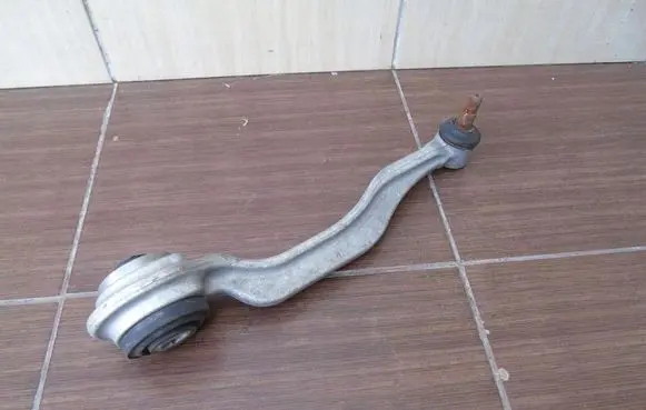 Mercedes-Benz E W211 Front control arm 21113
