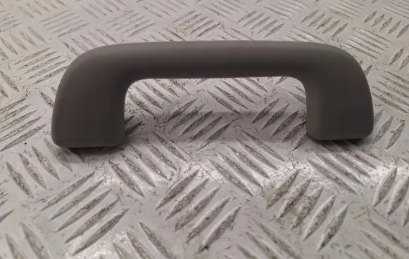 Toyota Auris 150 Rear interior roof grab handle 7461052020B1 7461068010B0