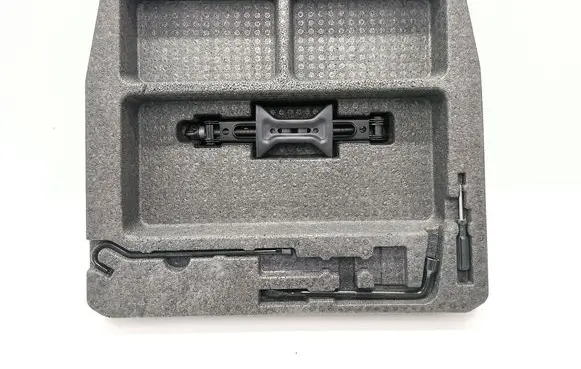 Subaru Legacy Tool set 91144AL04A