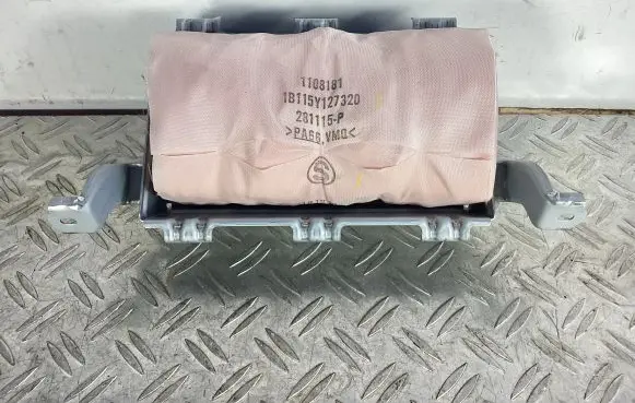 Lexus RC Passenger airbag 0589P1000470